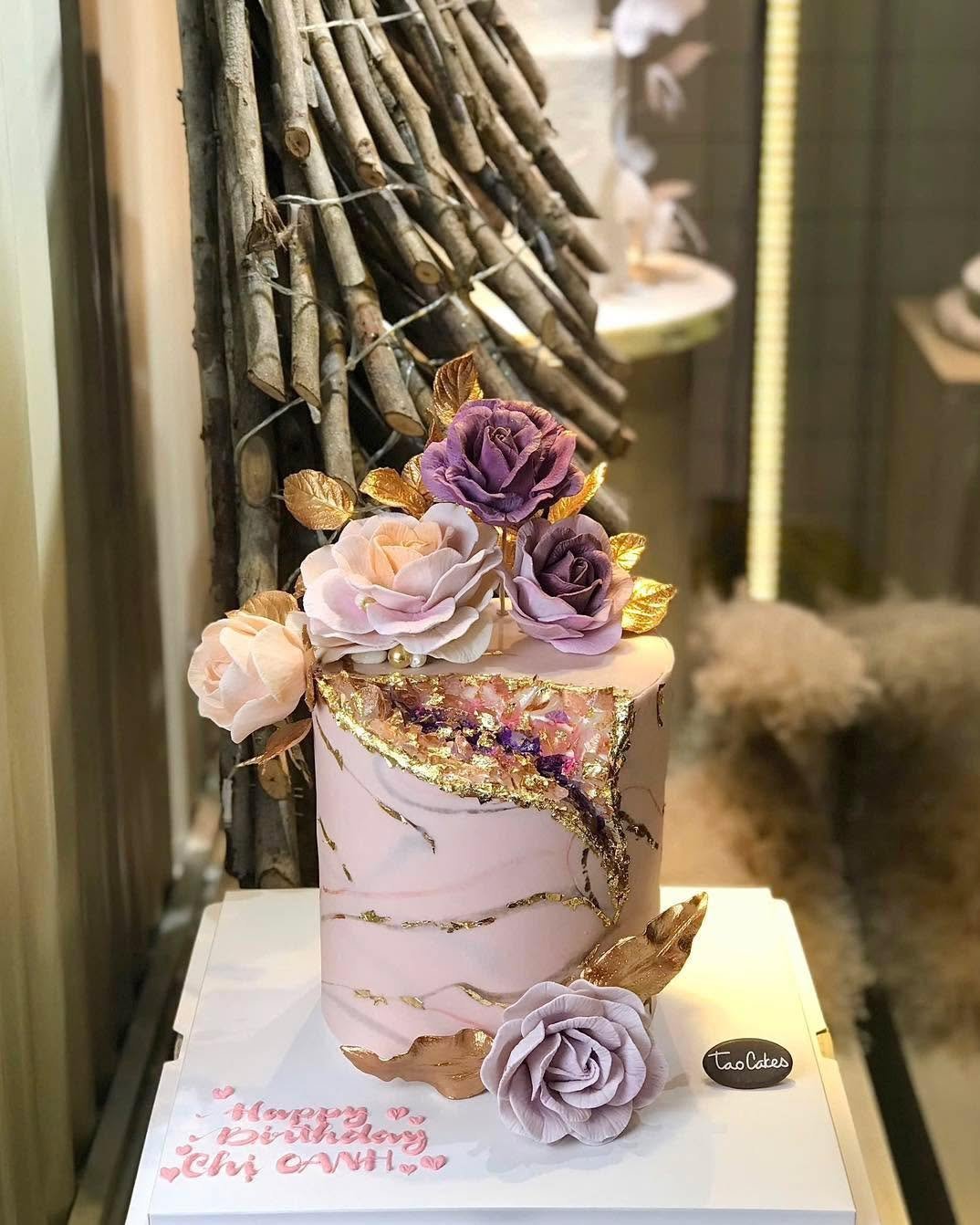 Bánh thiết kế riêng — mẫu 4